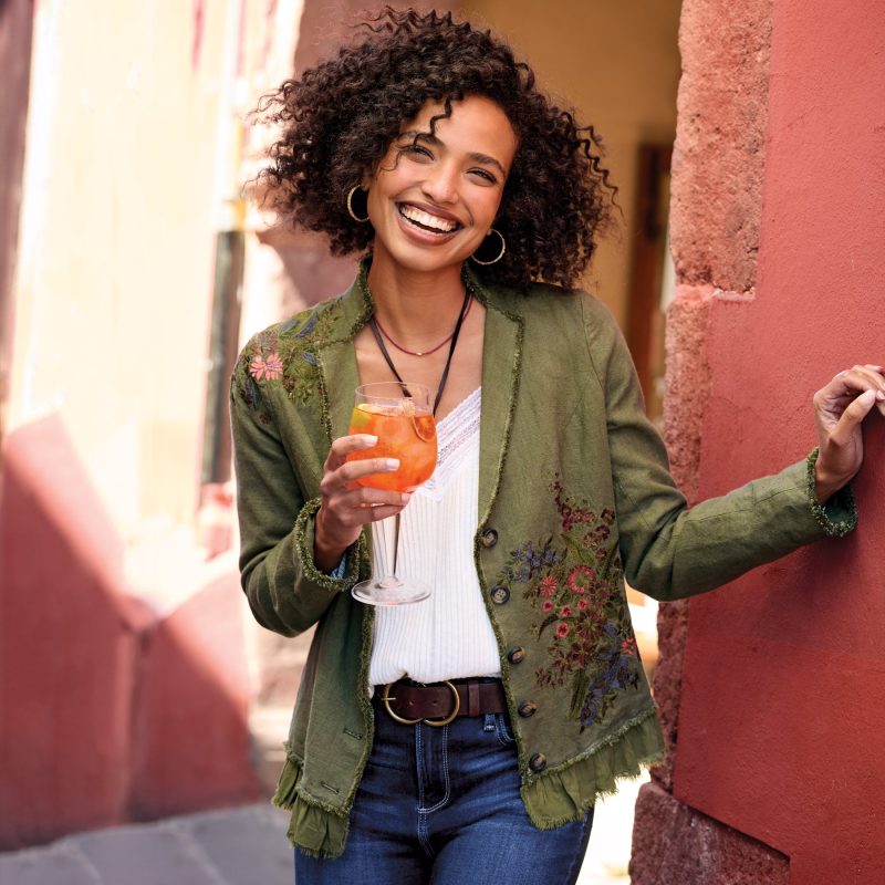 Tonala Floral Blazer. Petite